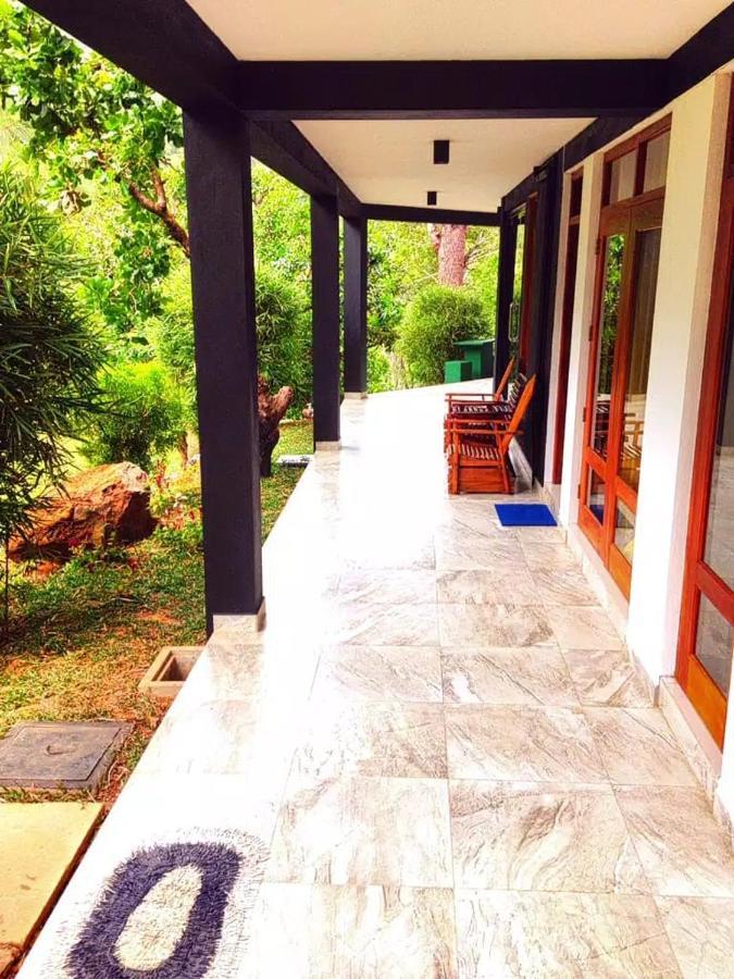 Grace Holiday Bungalow Хапутале Екстериор снимка