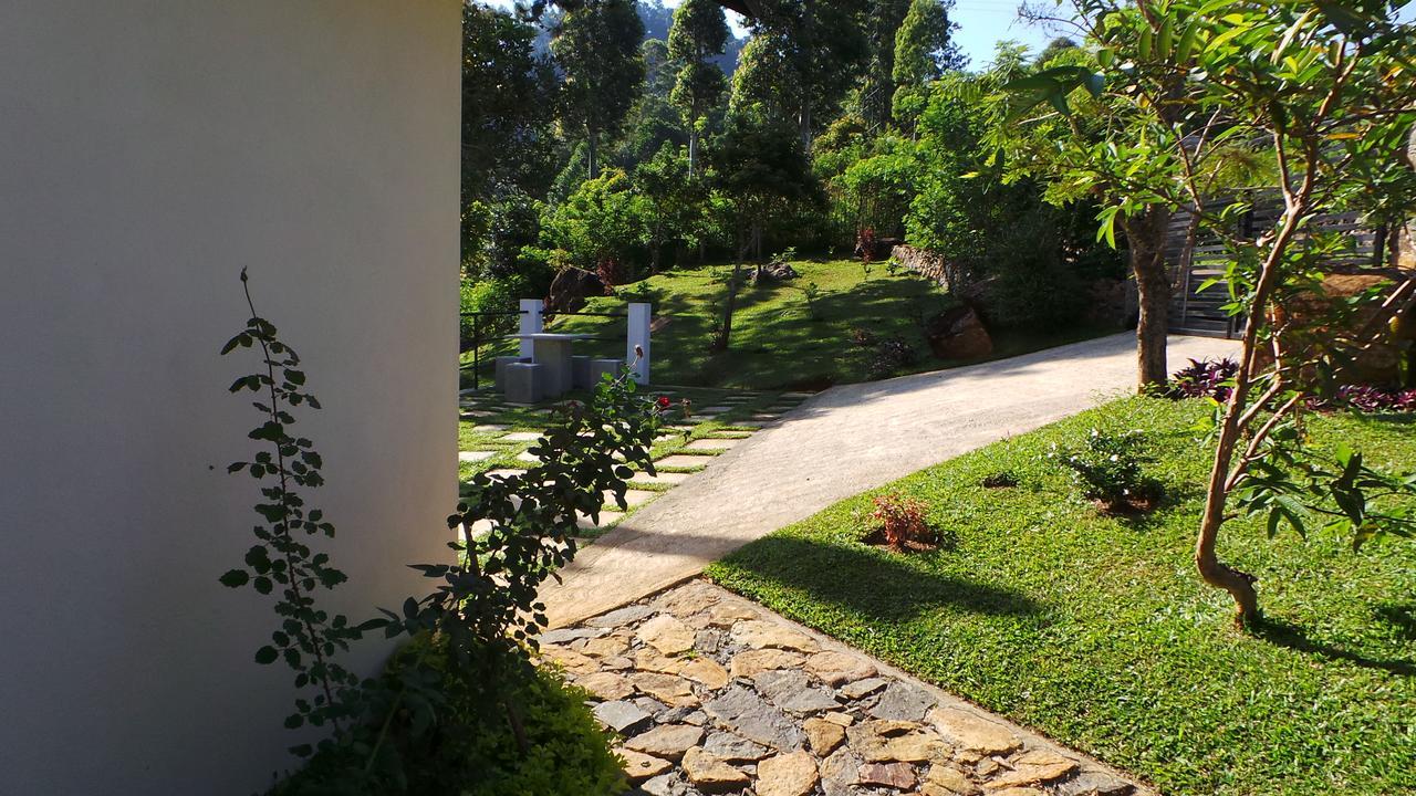 Grace Holiday Bungalow Хапутале Екстериор снимка